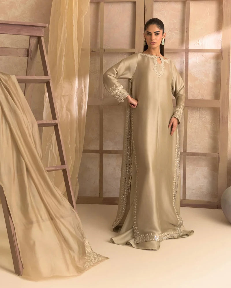 Elara Luxury Stitched